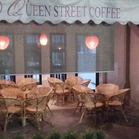 Queen City Hotel Banjarmasin Banjarmasin  Exterior photo